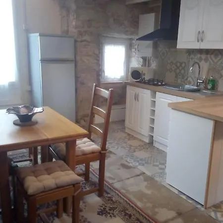 Casa de Férias Ideal Pour Les Amoureux De La Pierre Interieure *